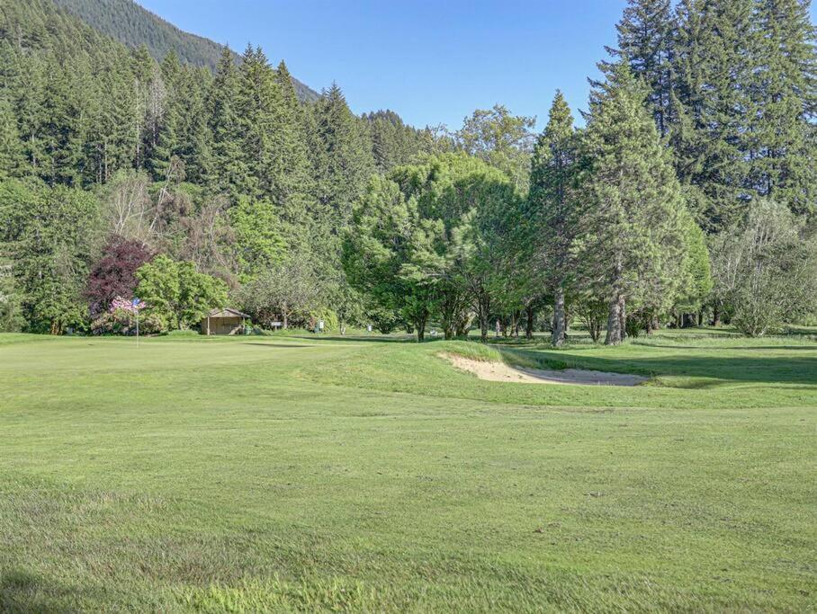 Ski-Mount Hood Charm-Welches,Golf And Ski Resort Condo,W&D, Wifi,Near Woods,Hiking,Fishing Mount Hood Village Kültér fotó