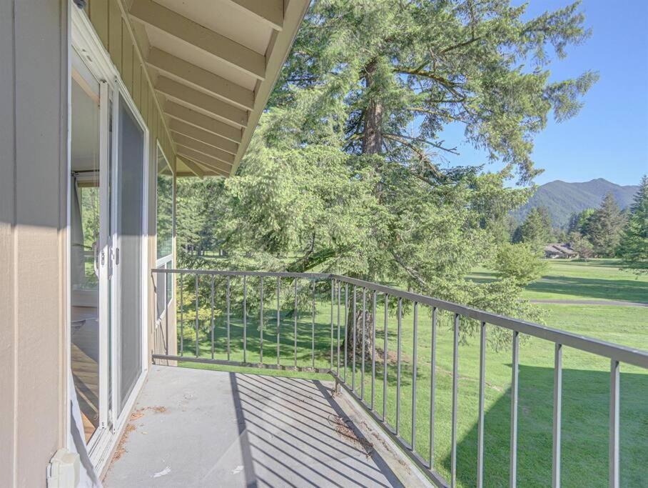 Ski-Mount Hood Charm-Welches,Golf And Ski Resort Condo,W&D, Wifi,Near Woods,Hiking,Fishing Mount Hood Village Kültér fotó