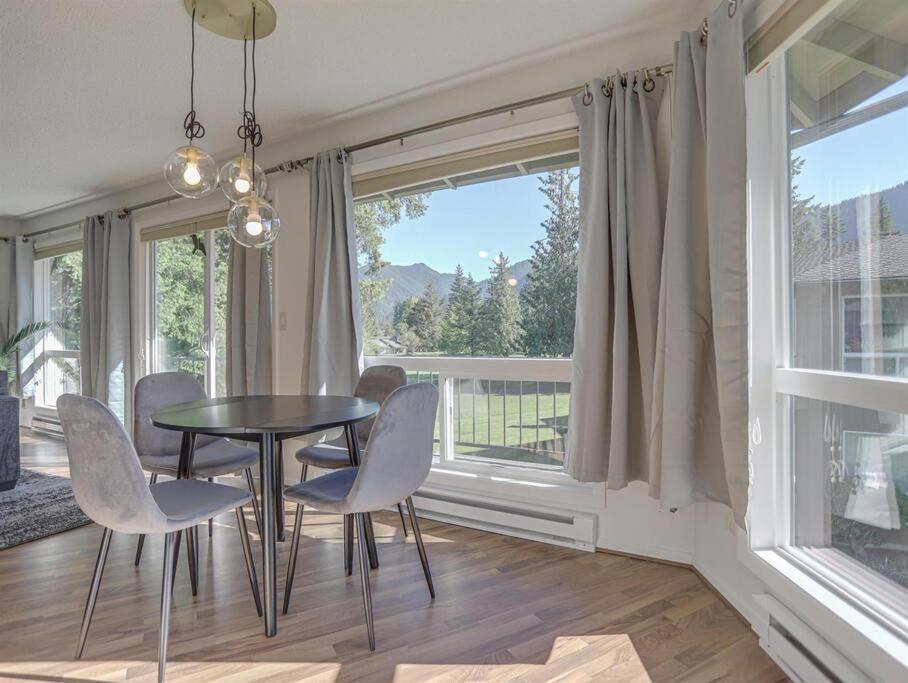 Ski-Mount Hood Charm-Welches,Golf And Ski Resort Condo,W&D, Wifi,Near Woods,Hiking,Fishing Mount Hood Village Kültér fotó
